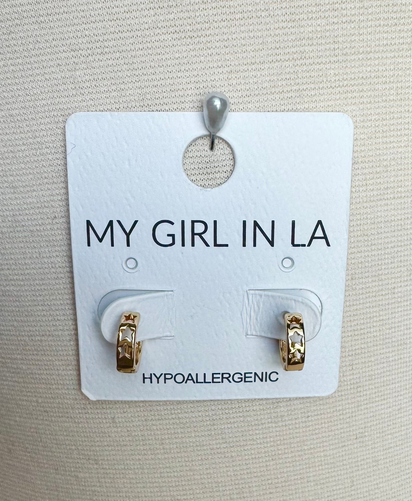 Izzy Star Huggie Earrings - Gold