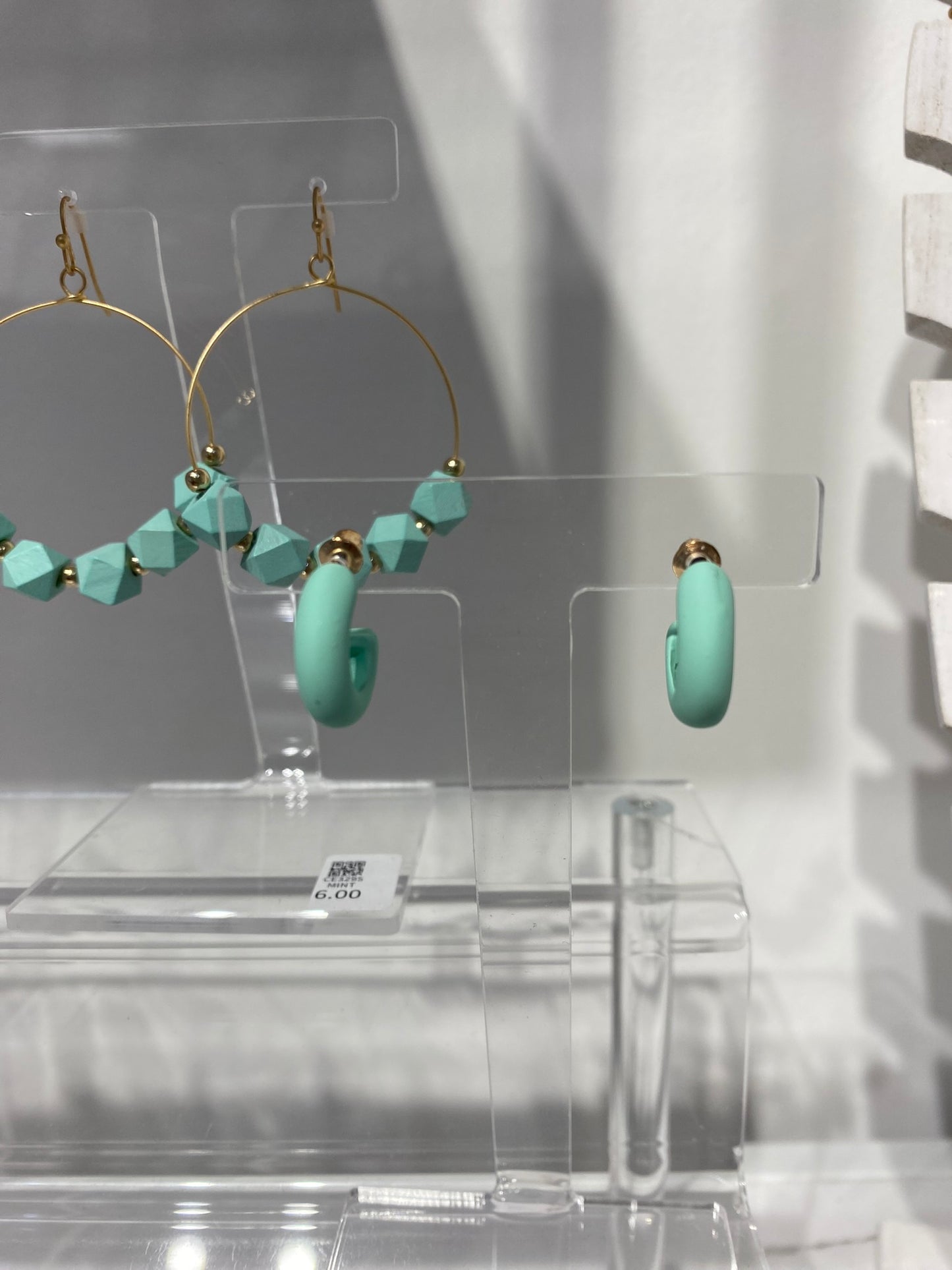 Decon Earring