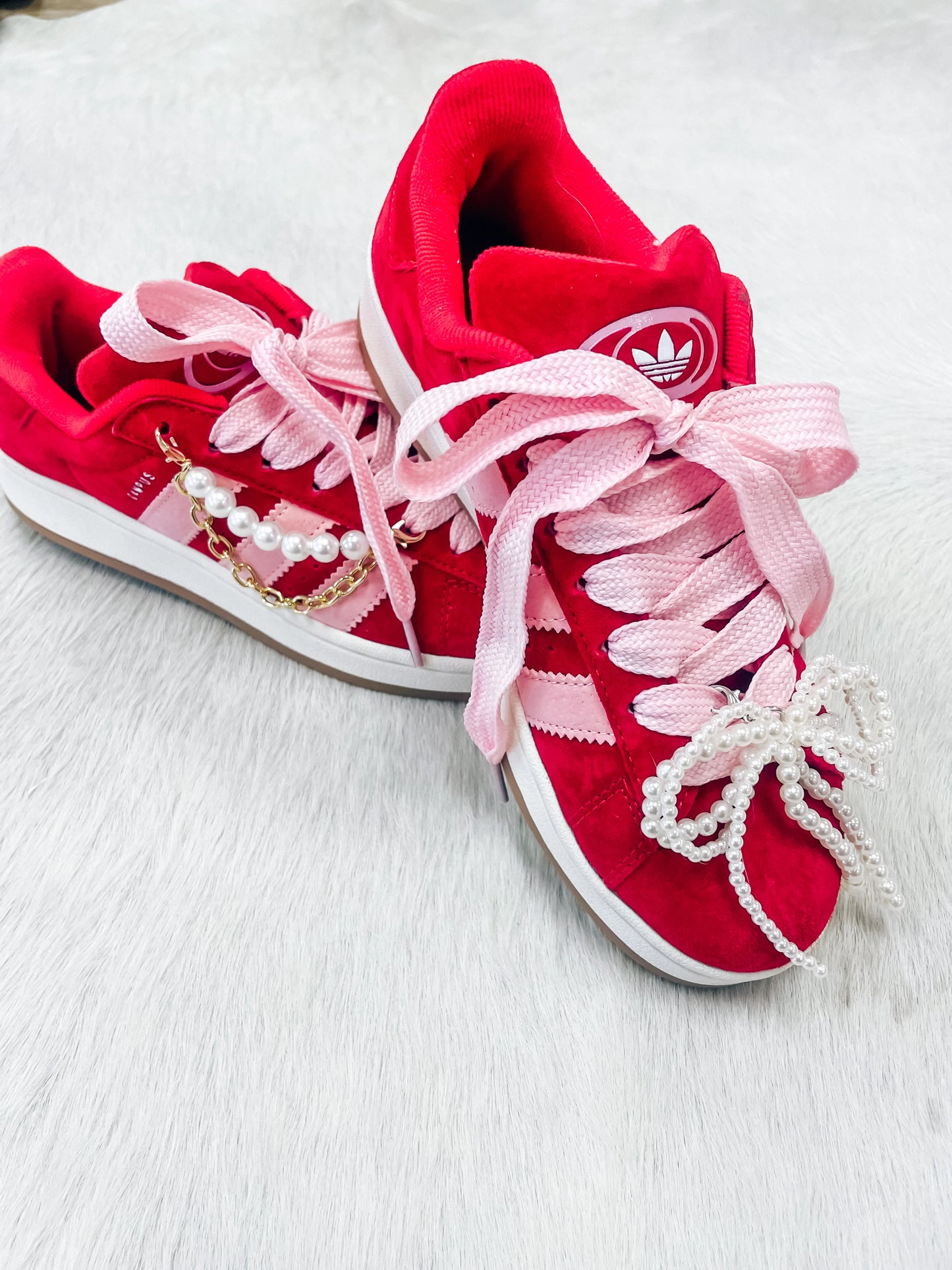 Pearl Bow Shoe Charms